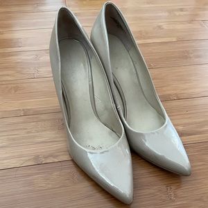 Nine West pointy nude pump heel💪🏽